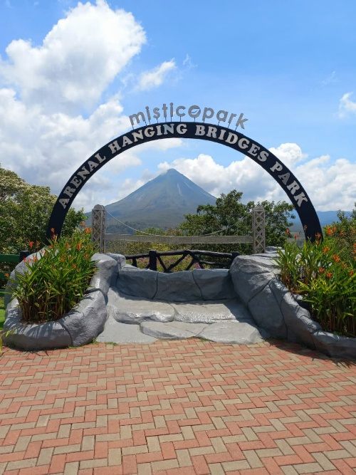Mistico Hanging Bridges Park with Arenal Volcano
